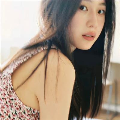 雨巷胶片2024海报